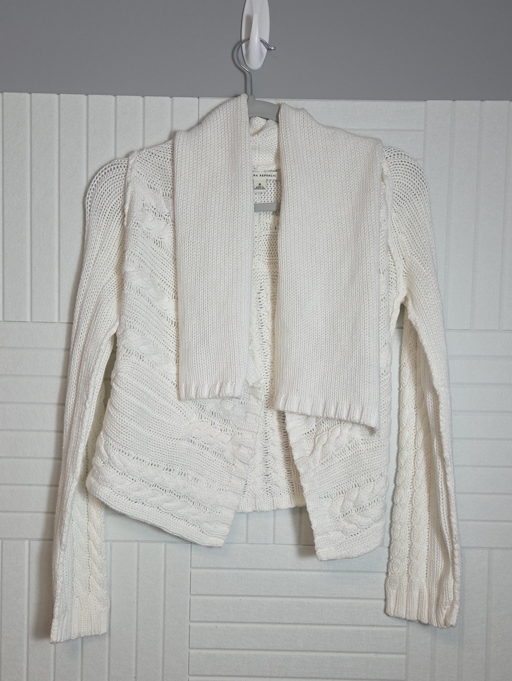 Banana Republic 100% Cotton White Cable Knit Drape Front Open Cardigan Size M